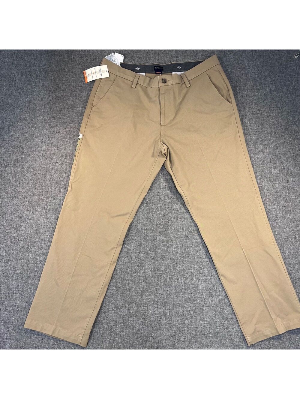 Dockers Workday Men's Kahki Pants, NWT 38x29